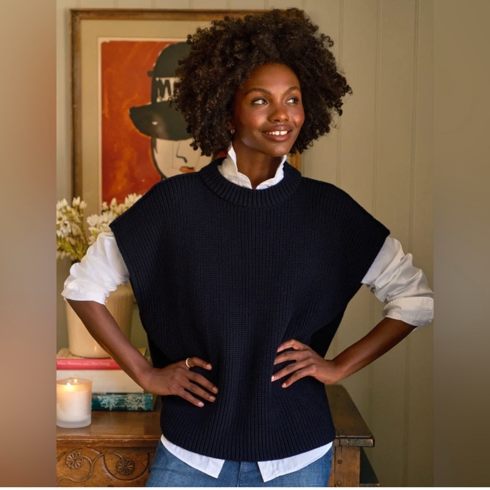 Oversized sleeveless jumper